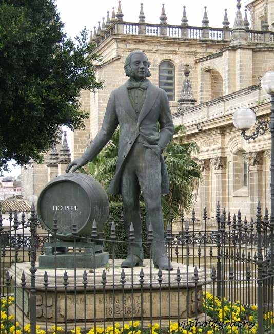 Manuel Maria Gonazalez Angel Statue