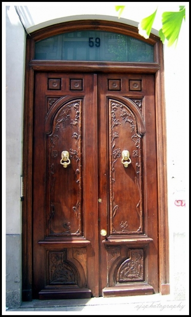 Door Granada