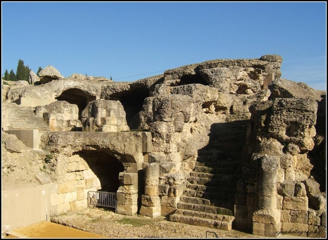 Italica Corner Steps